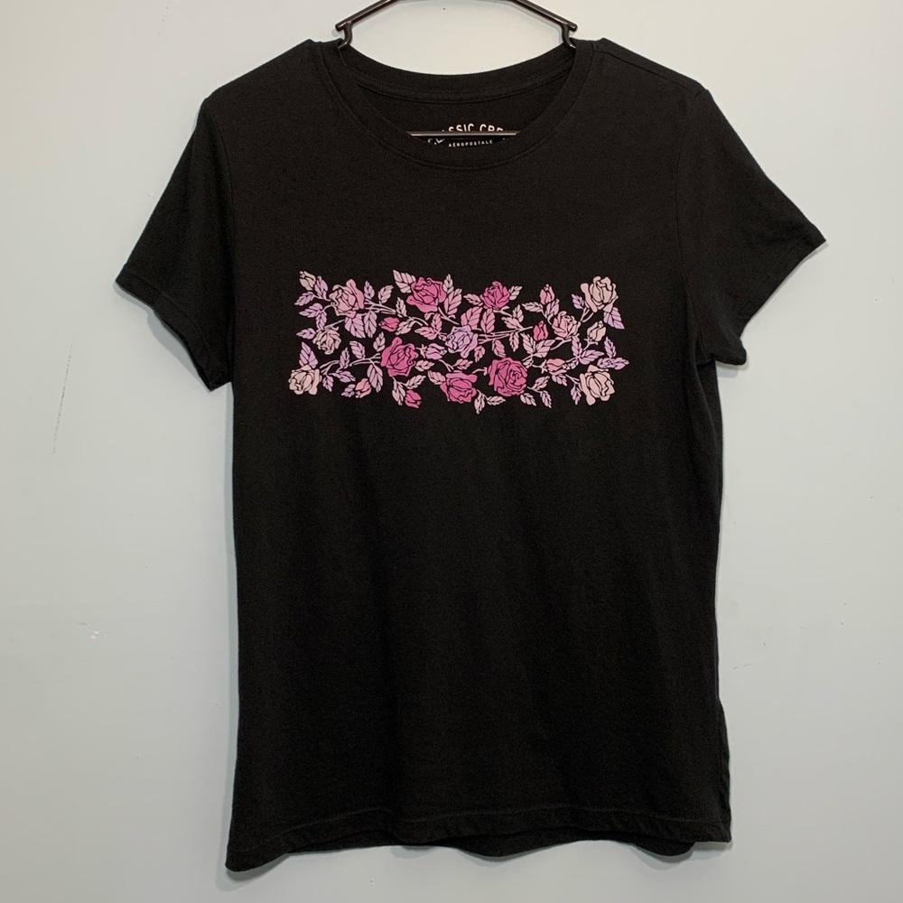 Aeropostal Floral Graphic T-Shirt